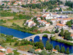 На Требишнице есть несколько очень красивых мостов. Самый известный из них — мост Арсланагича (Перовича), построенный во второй половине XVI века, во время правления великого визиря Мехмед — паши Соколовича.