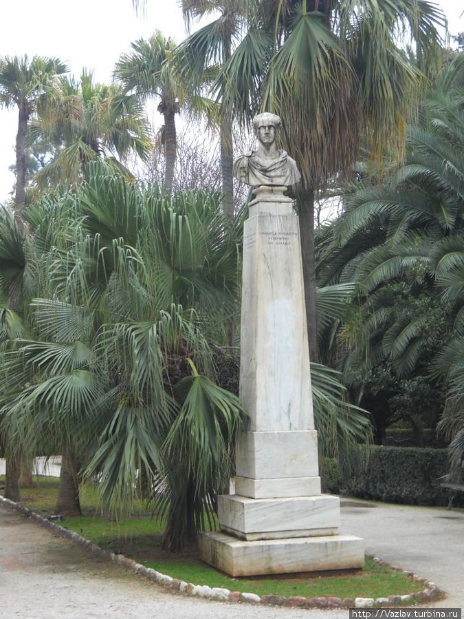 Монумент Монумент