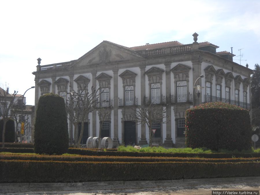 Прямо дворец! Брага, Португалия