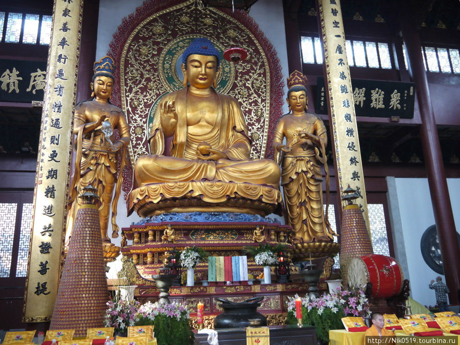 Храм Прибежища Души Ханчжоу, Китай