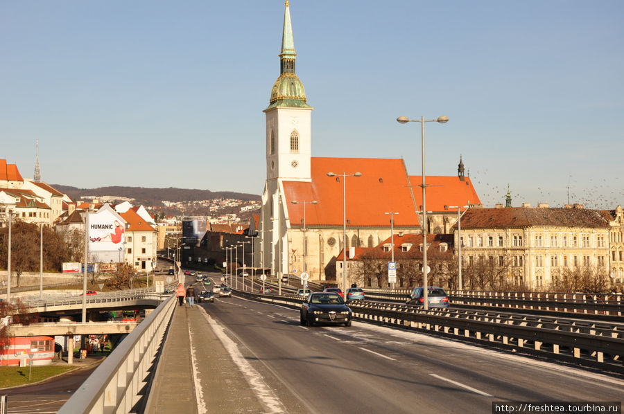 Съезд с Нового моста в направлении Главного ж.д. вокзала: всего 3 остановки — и вы на месте! Братислава, Словакия