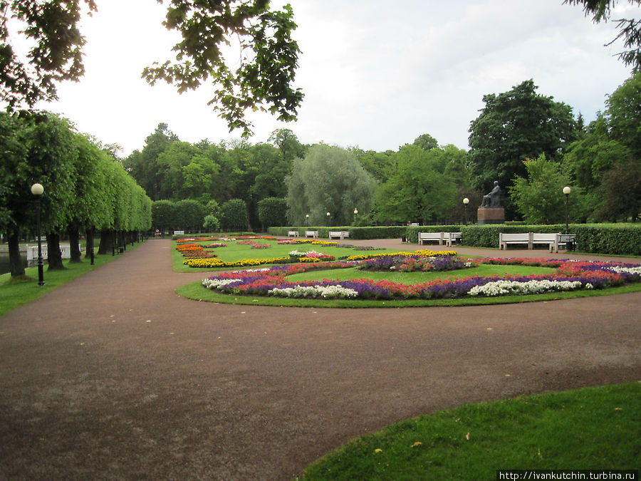 Утро в парке Кадриорг Таллин, Эстония