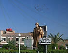 Памятник поэту Хабиби