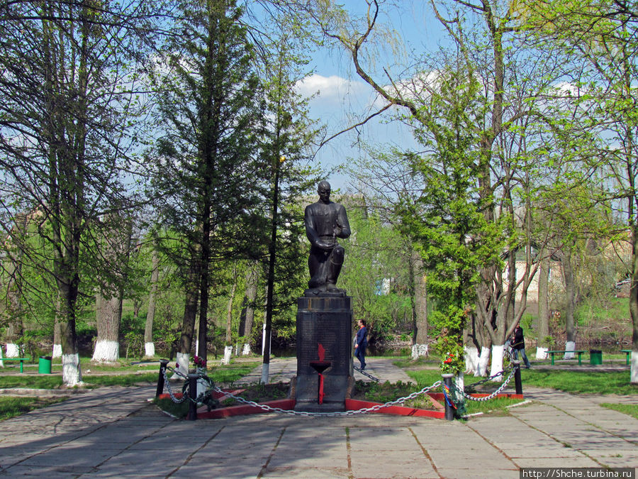 Мемориал погибшим в Великую отечественную войну Калиновка, Украина