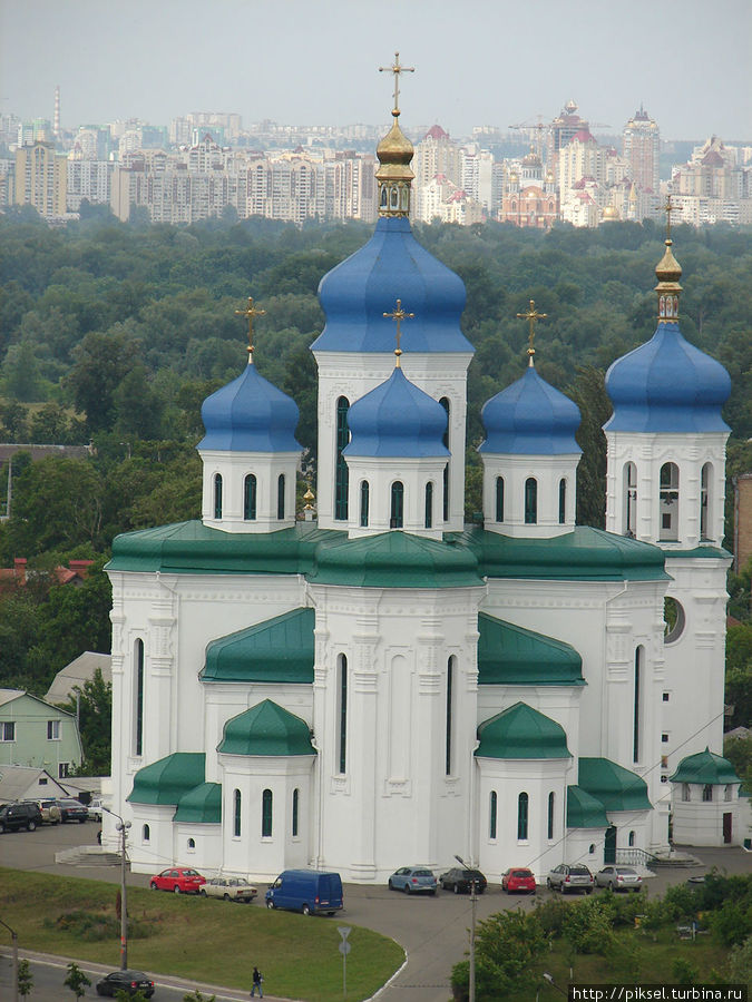 Храм Пресвятой Троицы на Троещине Киев, Украина