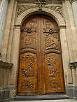 Резные двери Бывшего монастыря Святой Инессы