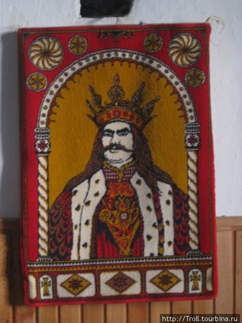 А в ней почему-то Штефан Великий на стенке Сороки, Молдова