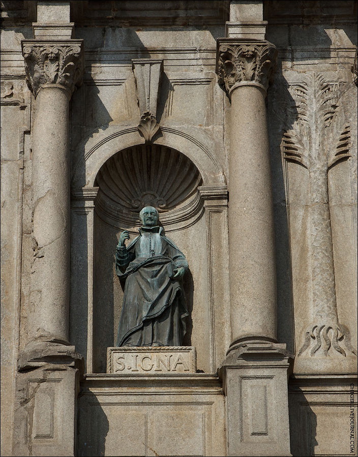 14: Святой Игнатий де Лойо́ла — католический святой, основатель Общества Иисуса (Ордена Иезуитов) Макао