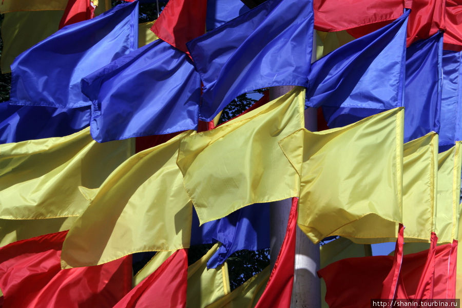 Площадь Павших борцов Волгоград, Россия Площадь Павших борцов Волгоград, Россия