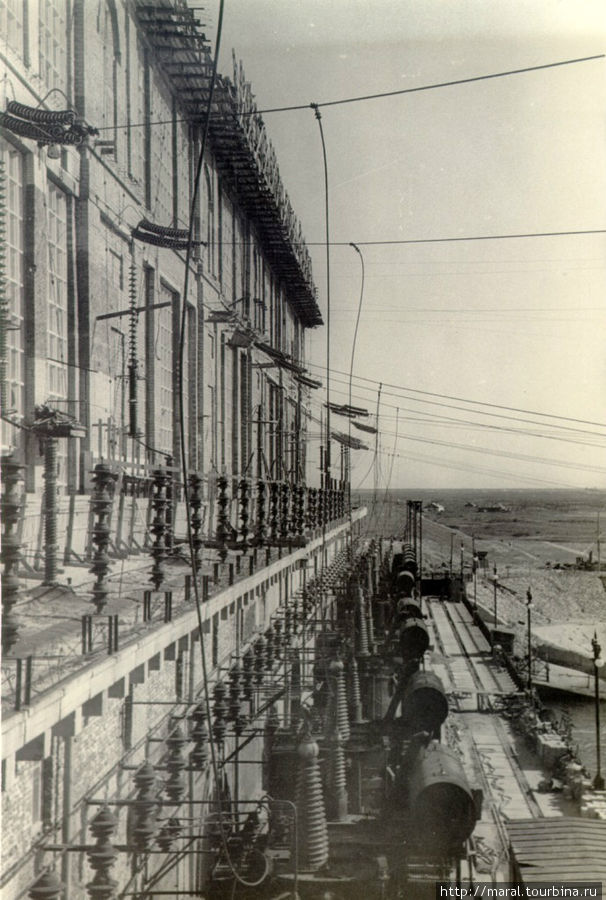 Трансформаторы на Рыбинской ГЭС. 1946 год Рыбинск, Россия