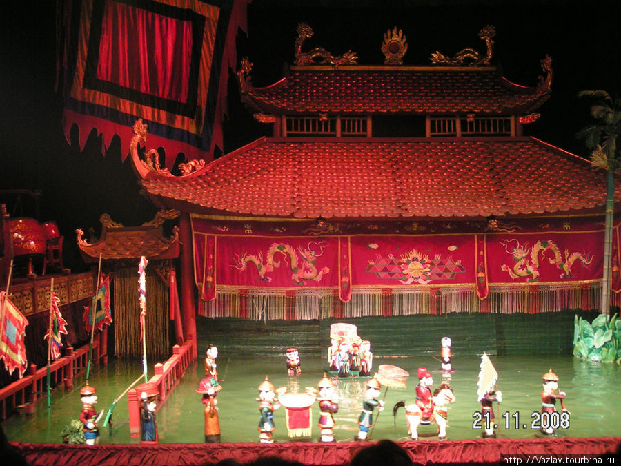 Театр водных марионеток / Thang Long Water Puppet Theatre
