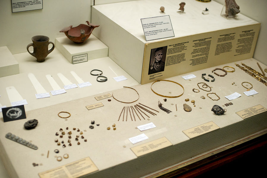 Часть находок Генриха Шлимана в Трое Часть находок Генриха Шлимана в Трое