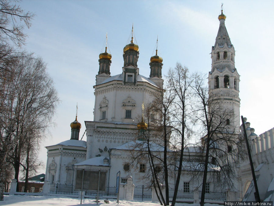 Вид храма с площади Верхотурье, Россия