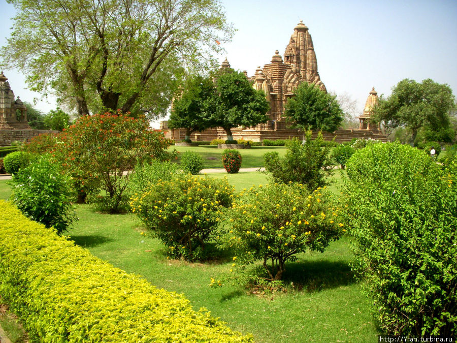 Храм Лакшмана (Lakshman Temple) Каджурахо, Индия
