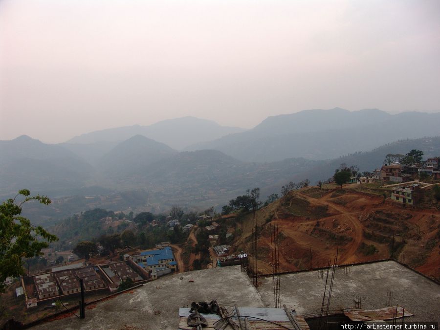 Вид на долину Мади. Внизу видна местная тюрьма Тансен, Непал