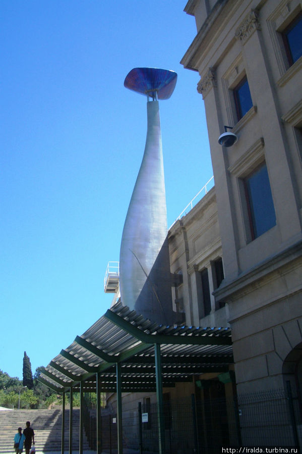 Великий Гауди, а также танец воды и света в Барселоне Барселона, Испания