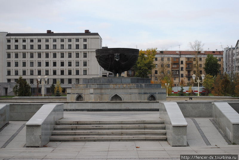 Это кстати фонтан Казань, Россия