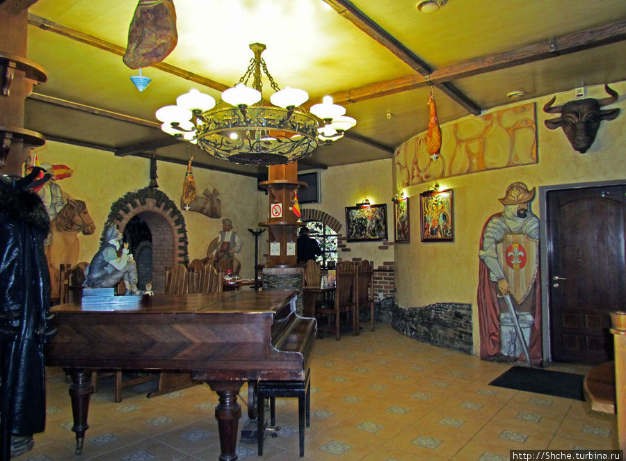Таверна — банкетный зал Ковтуны, Украина