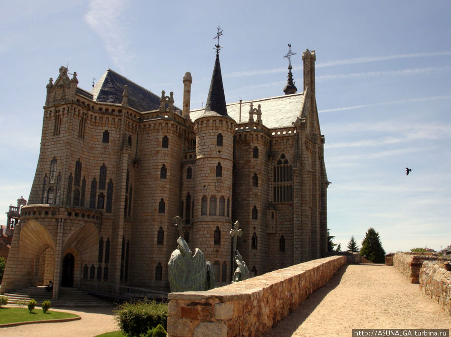 Дворец Гауди Асторга, Испания
