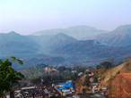 Вид на долину Мади с балкона Mohan Guesthouse