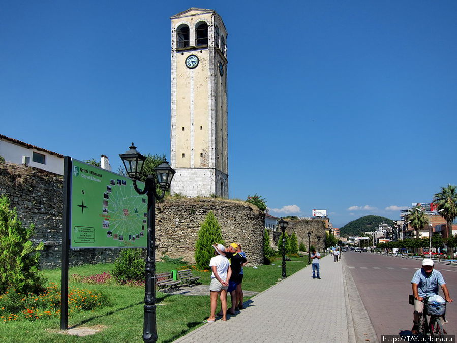 Прогулка по Эльбасану Эльбасан, Албания