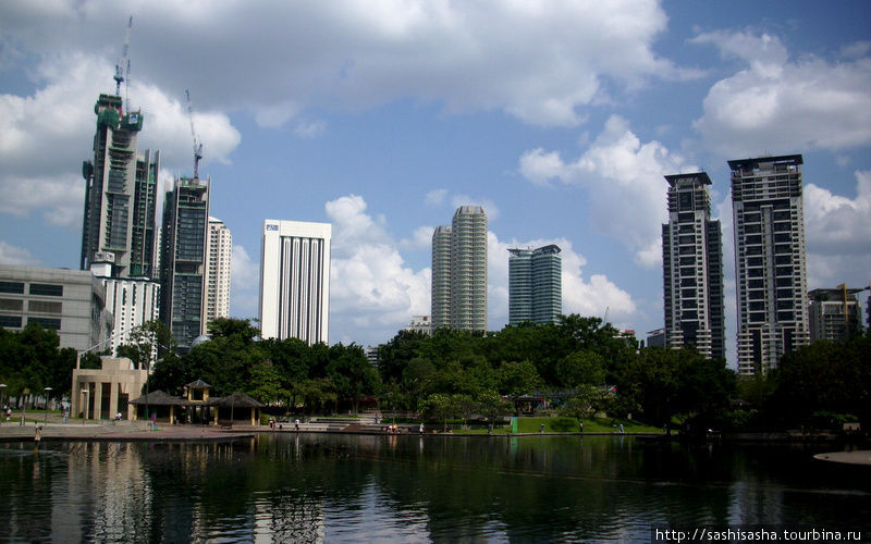 Центральный Парк / Kuala Lumpur City Centre Park