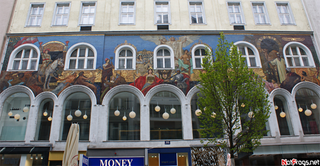 Фреска на одном из зданий Вена, Австрия