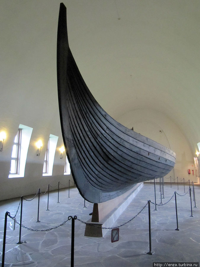 Музей кораблей викингов  (Vikingskipshuset) Осло, Норвегия