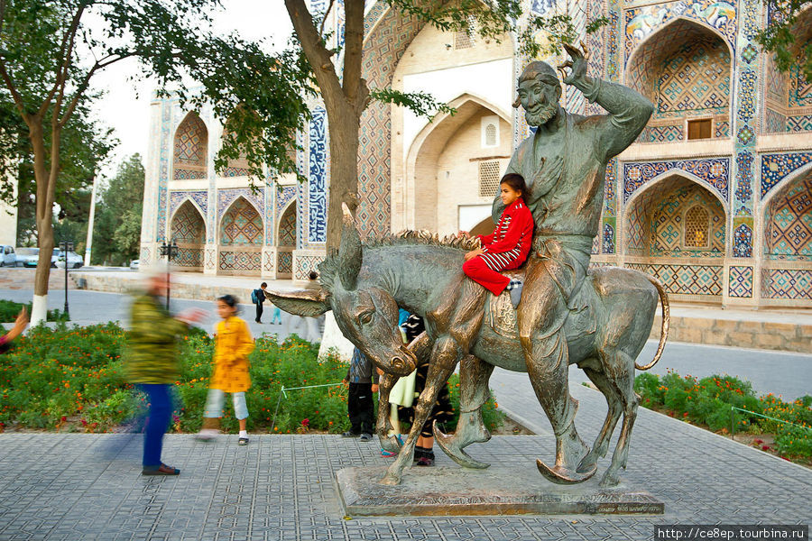 Хаджа Насреддин Бухара, Узбекистан