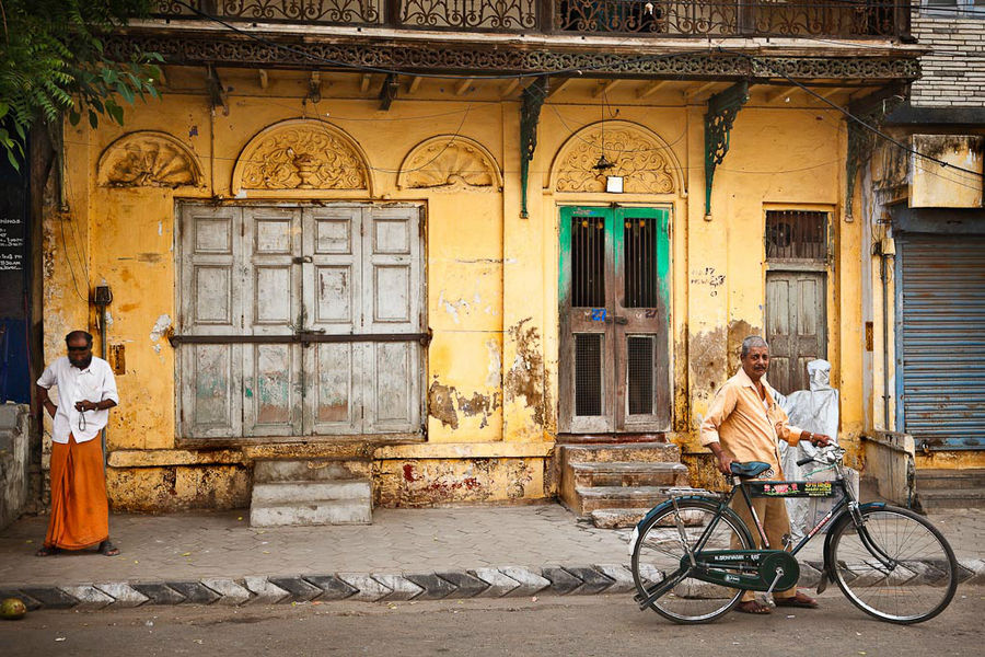 На улицах Майлапура. Майлапур – старинный браминский квартал в Ченнае. Штат Тамил Наду. Индия