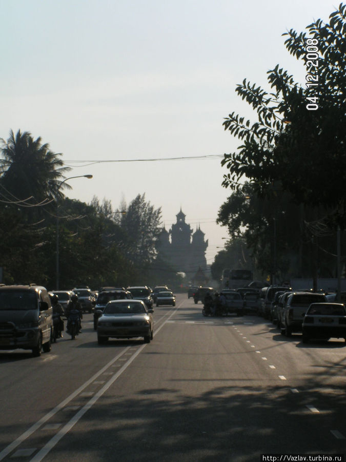Бульвар Вьентьян, Лаос