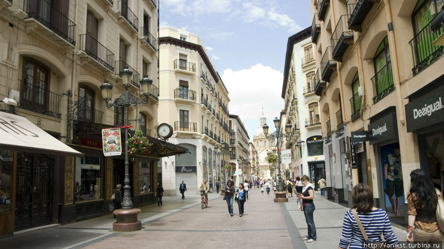 Сарагоса не давит так, как Мадрид Сарагоса, Испания