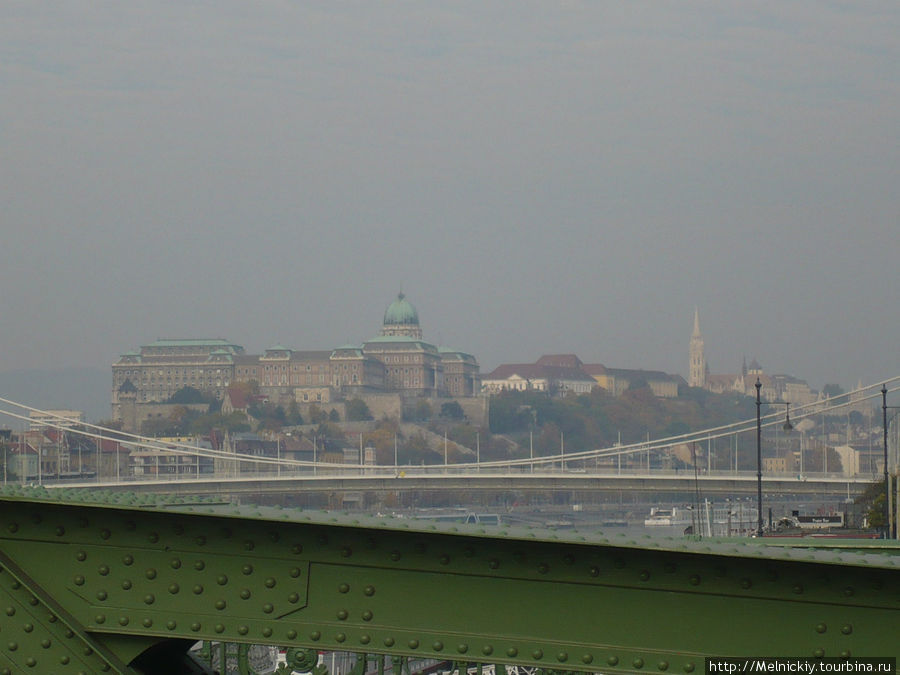 Прогулка по набережной Дуная Будапешт, Венгрия