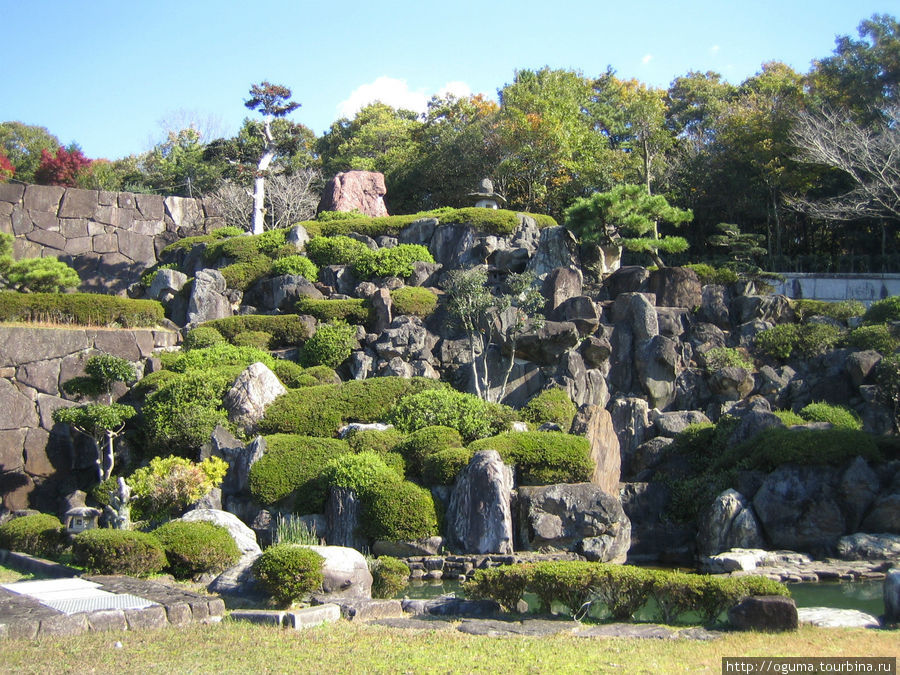 Начало подъема к святилищу Тадзими, Япония