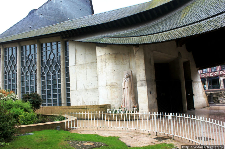 Церковь Жанны д’Арк. Руан, Франция