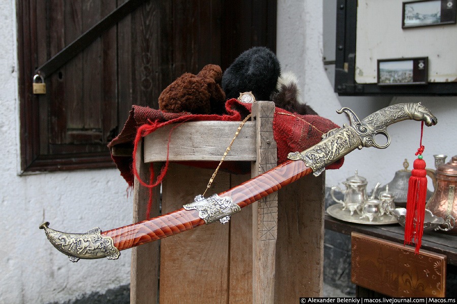 Всякие кривые сабли. Сараево, Босния и Герцеговина Всякие кривые сабли. Сараево, Босния и Герцеговина