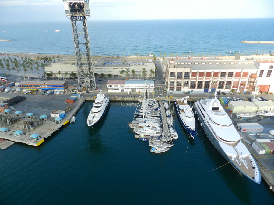 роскошные яхты миллионеров :) Барселона, Испания