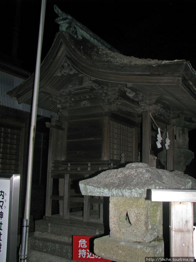 Ночной визит в синтоистский храм. Изучаем правила поведения. Касугаи, Япония