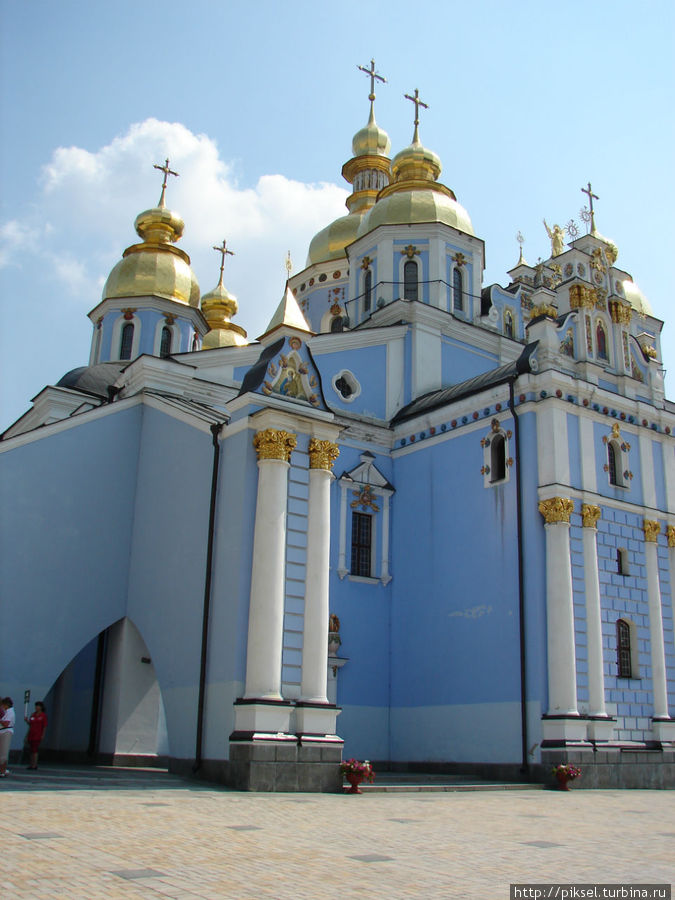 Общий вид собора с С-З стороны Киев, Украина