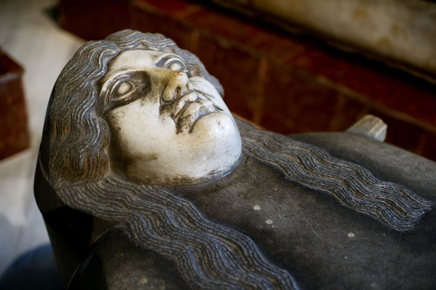 Еще один женский саркофаг Еще один женский саркофаг