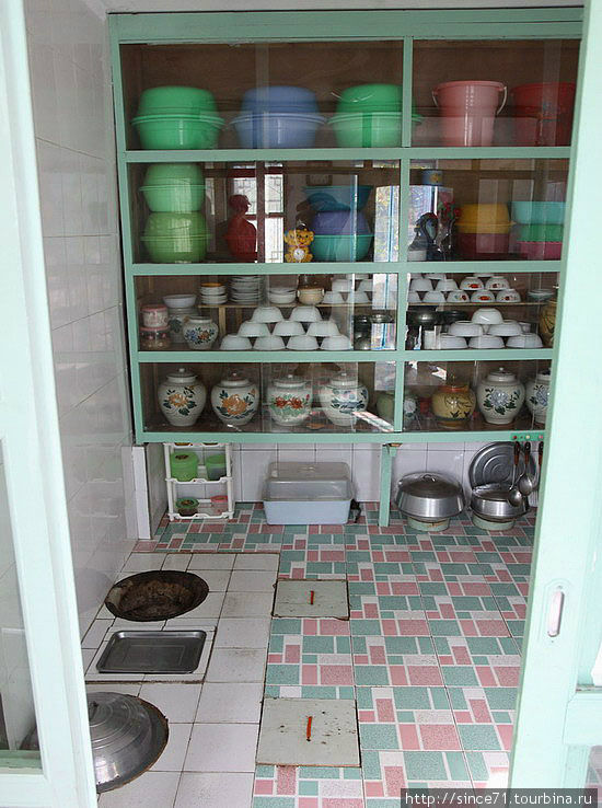 7.  Чистота на кухне, как в музее Столичный регион Пхеньян, КНДР