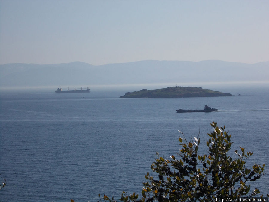 Вид моря с острова (видны соседние острова) Остров Буюкада, Турция