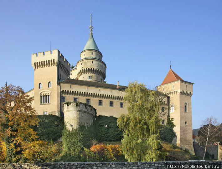 Бойнице- замок и окрестности Бойнице, Словакия