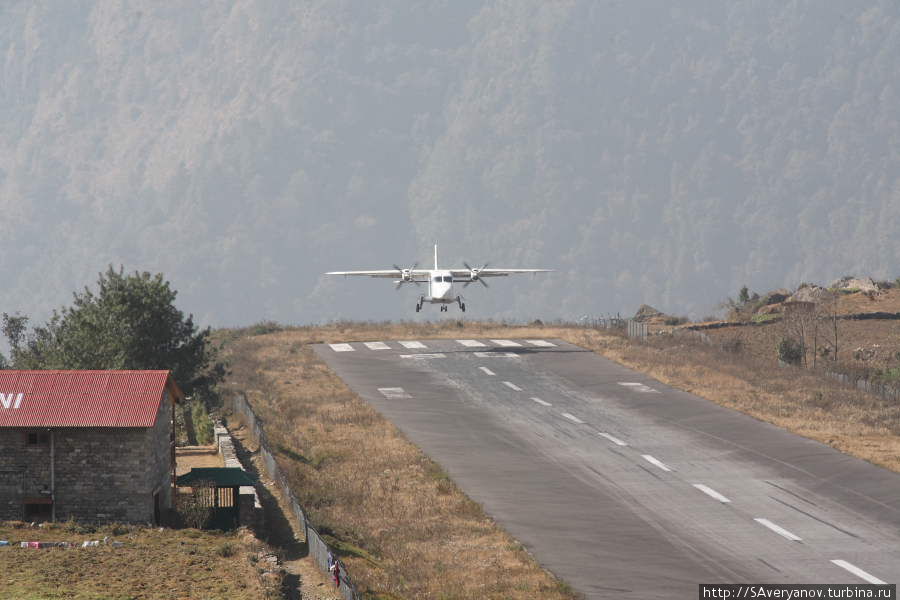 Утренний рейс из Катманду. Намче-Базар, Непал