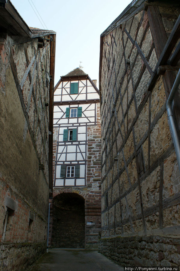 Самая старая башня города. Вайль-дер-Штадт, Германия