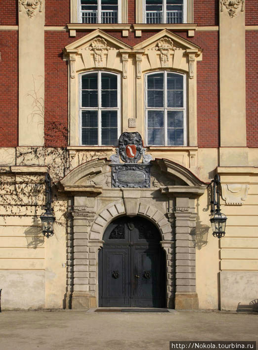 Ланцут. Замок Любомирских. Фасады и интерьеры Ланьцут, Польша