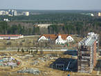 Вид с обзорной площадки на стройку Маяк Минска. В правом нижнем углу то ли Ван Гог, то ли Рембрандт
