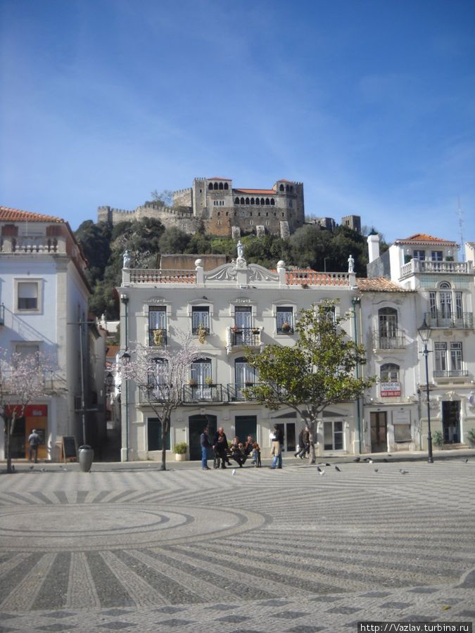 Вид вдаль Лейрия, Португалия