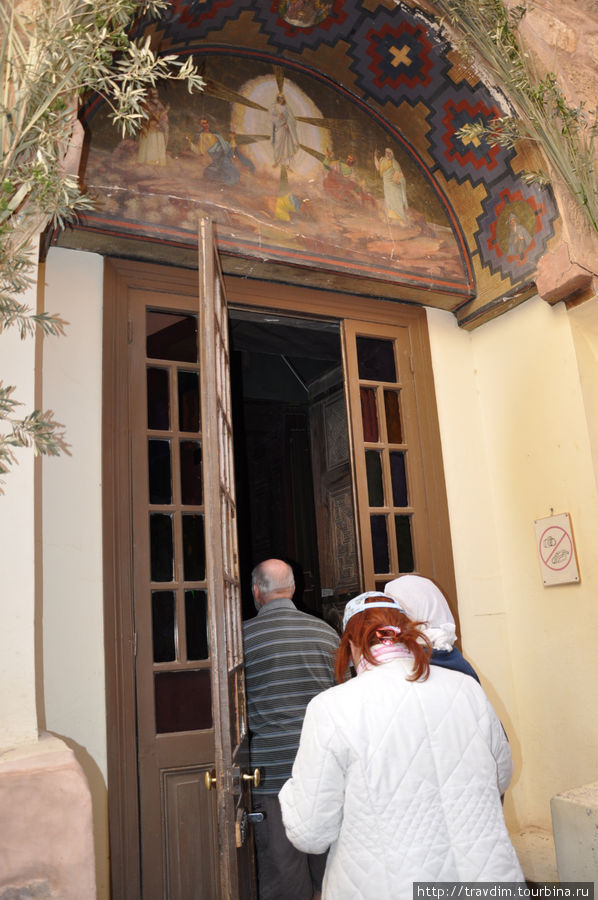 Вход в Храм Преображения Монастырь Святой Екатерины, Египет