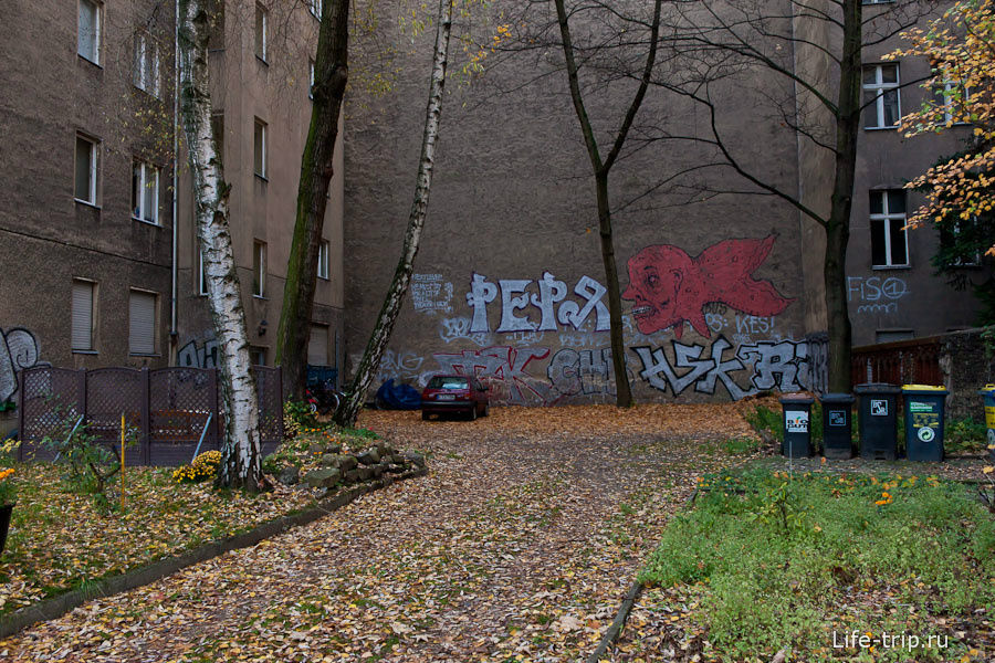 Восточный Берлин - пережитки прошлого Берлин, Германия